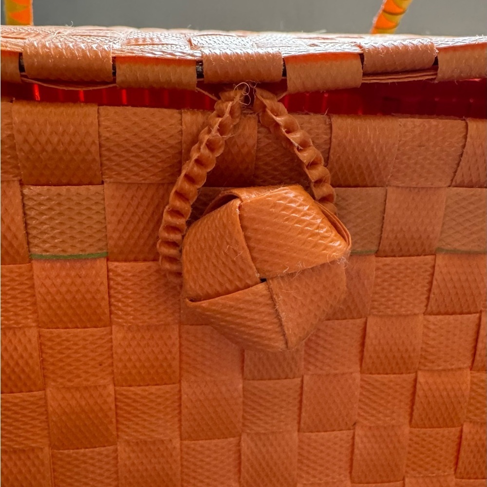 LAND OF NOD (crate & kids) strapping picnic basket Orange woven large capacity - Picture 3 of 10